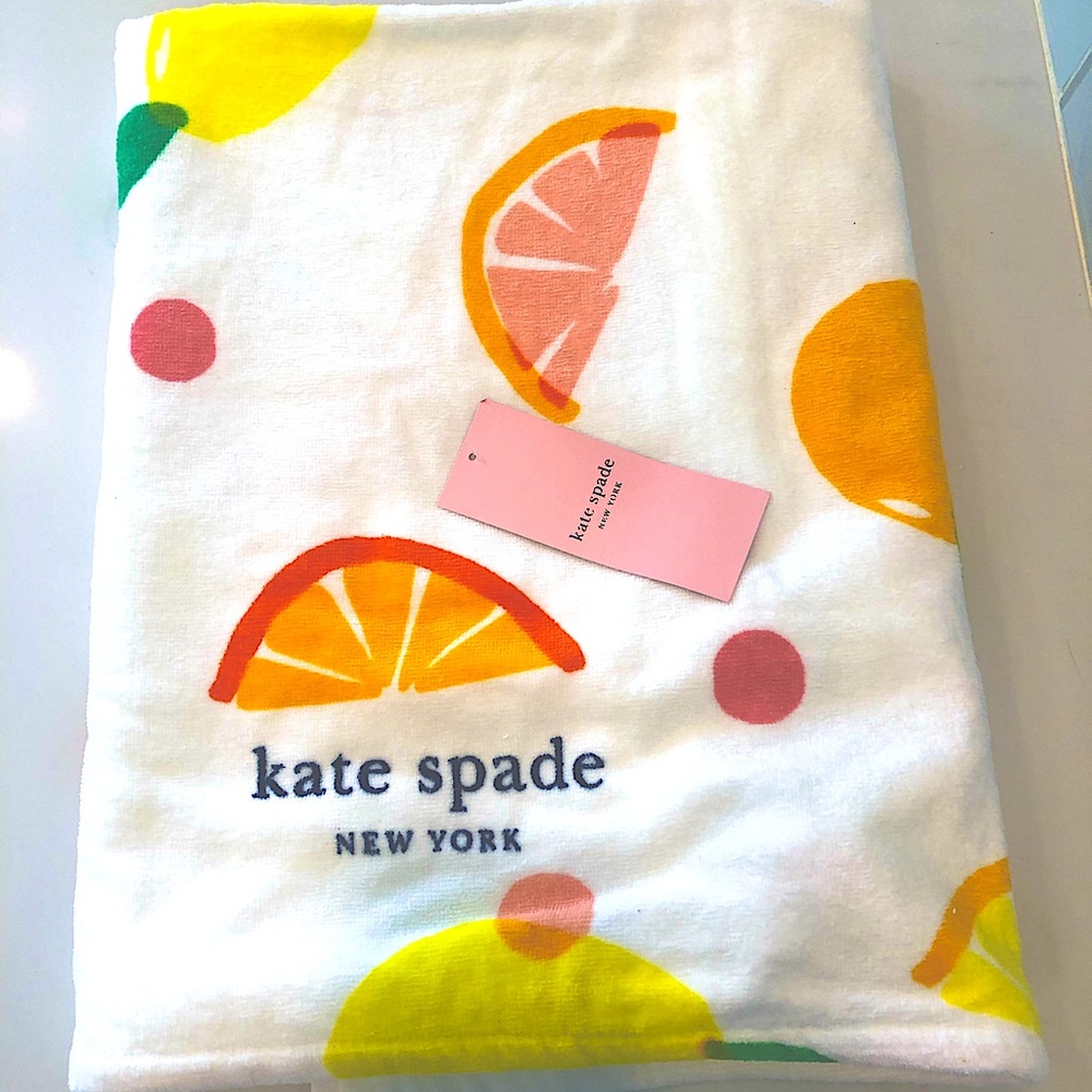 🍊NEW Kate Spade New York super cute citrus fruit print, oversized beach towel